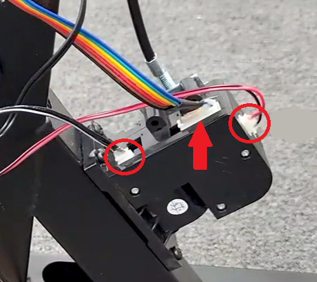 A close up of a machine

Description automatically generated